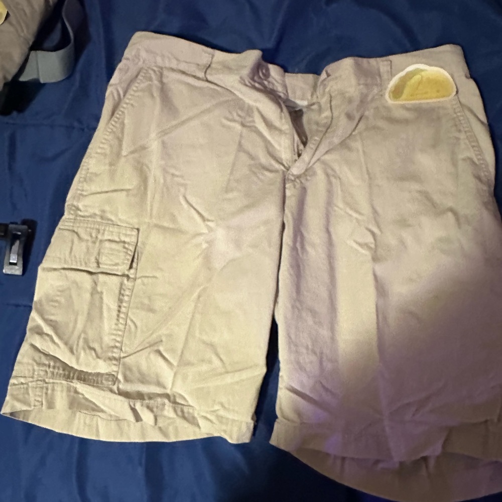 Men's Tan Cargo Shorts
